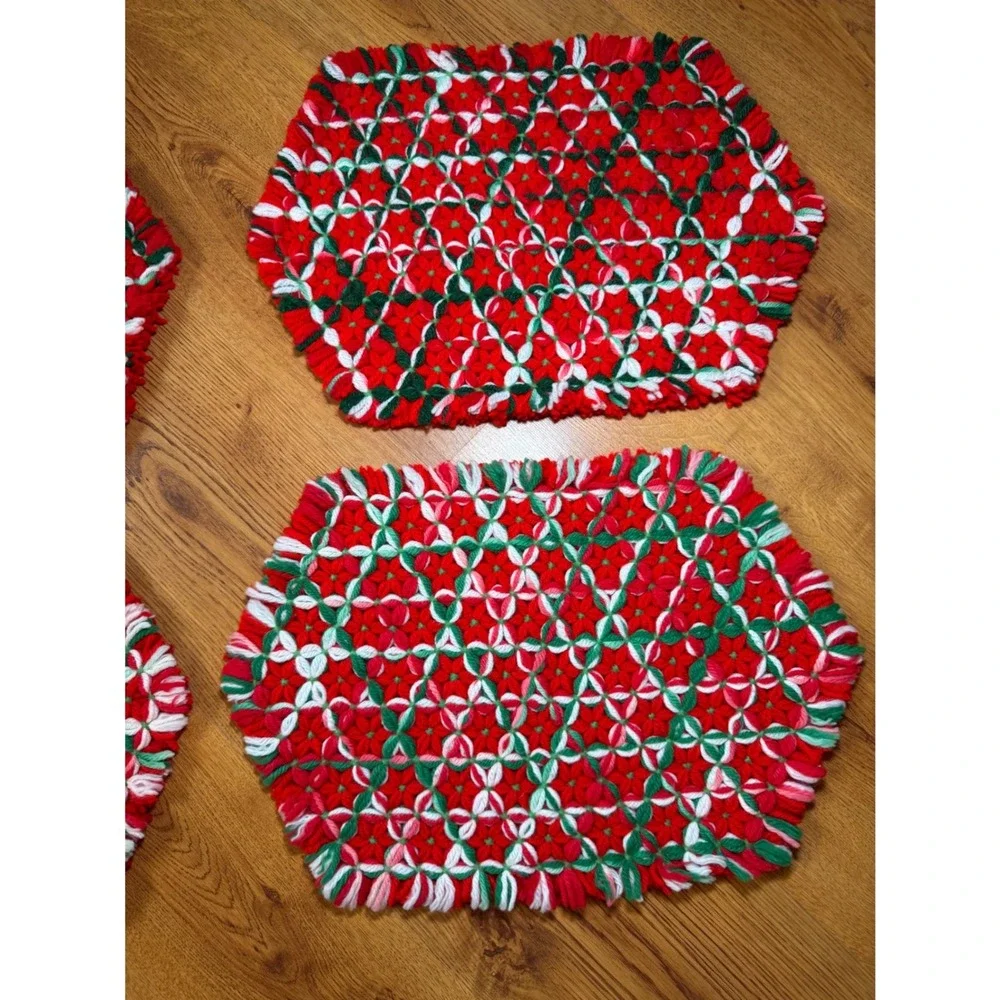 Vintage Handmade Loom Woven Christmas Placemats Red Green Crochet Reversible